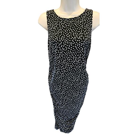 A Pea in the Pod Dresses & Skirts - A pea in the pod maternity black white confetti sleevless summer ruched dress M